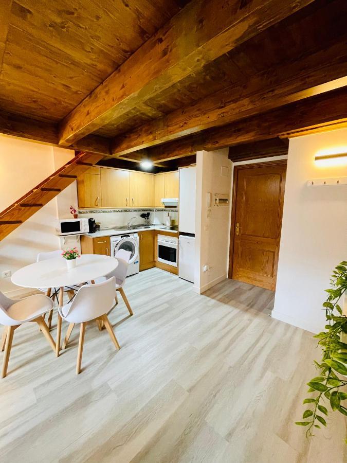 El Atico Nuevo En El Centro Con Ascensor, Garaje, Aire Acondicionado Y Wifi Appartement Biescas  Buitenkant foto