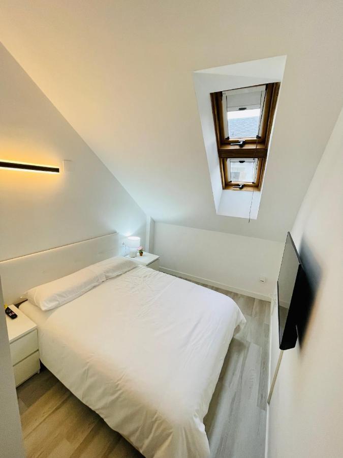 El Atico Nuevo En El Centro Con Ascensor, Garaje, Aire Acondicionado Y Wifi Appartement Biescas  Buitenkant foto